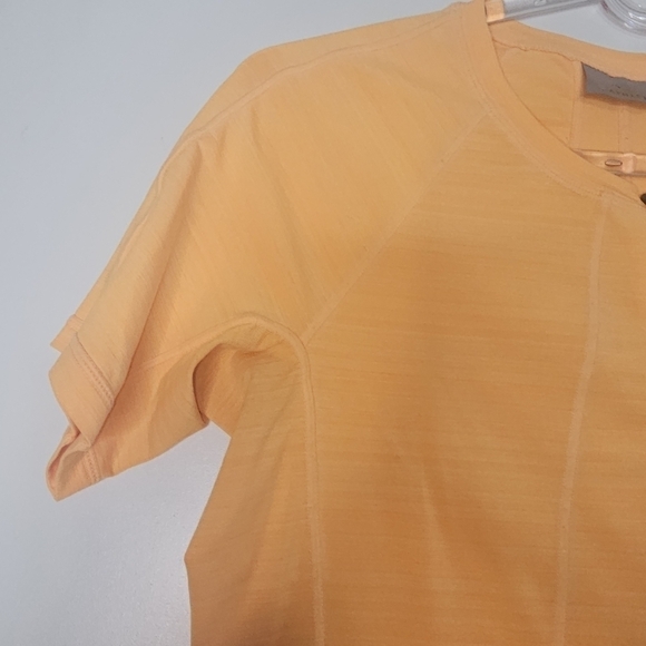 Athleta Womens Pacifica UPF Tee Orange Short Sleeve Size Small - Picture 5 of 13